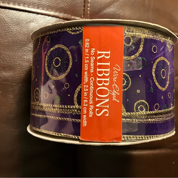 NEW ROLL OF WIRE EDGE PURPLE/GOLDEN CHRISTMAS  RIBBON 50 Yards 4” - Picture 3 of 4
